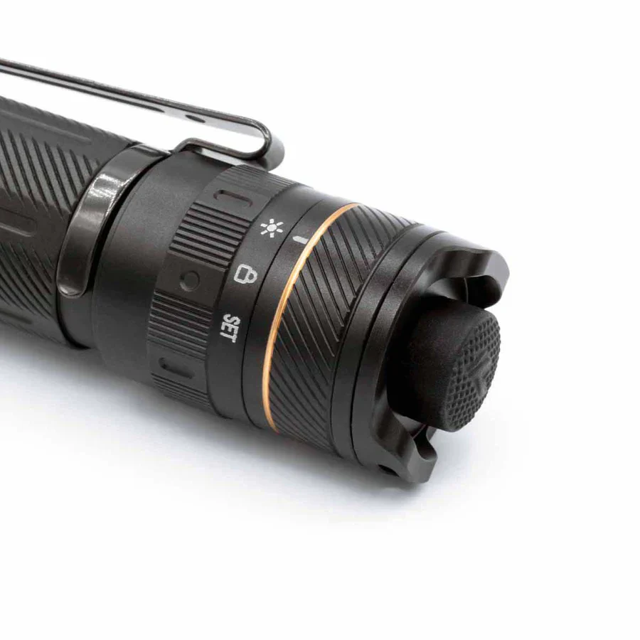 Fenix PD45R ACE Rechargeable LED Flashlight - Image 4